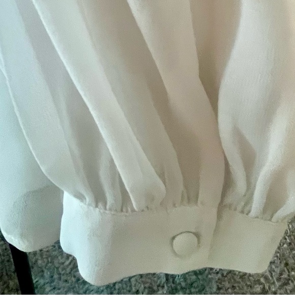 Ann Taylor Off-White Top with Lace Accents - Picture 4 of 5